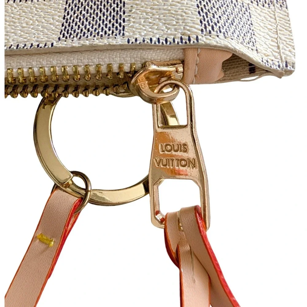 Designer Inspired Polished Heritage Gray & White Checkered Leather Wristlet